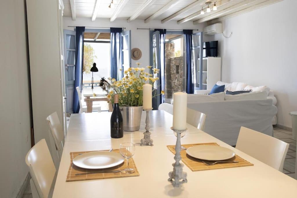 Livadi  Beachfront 2Br Apartment - Free Parking מראה חיצוני תמונה